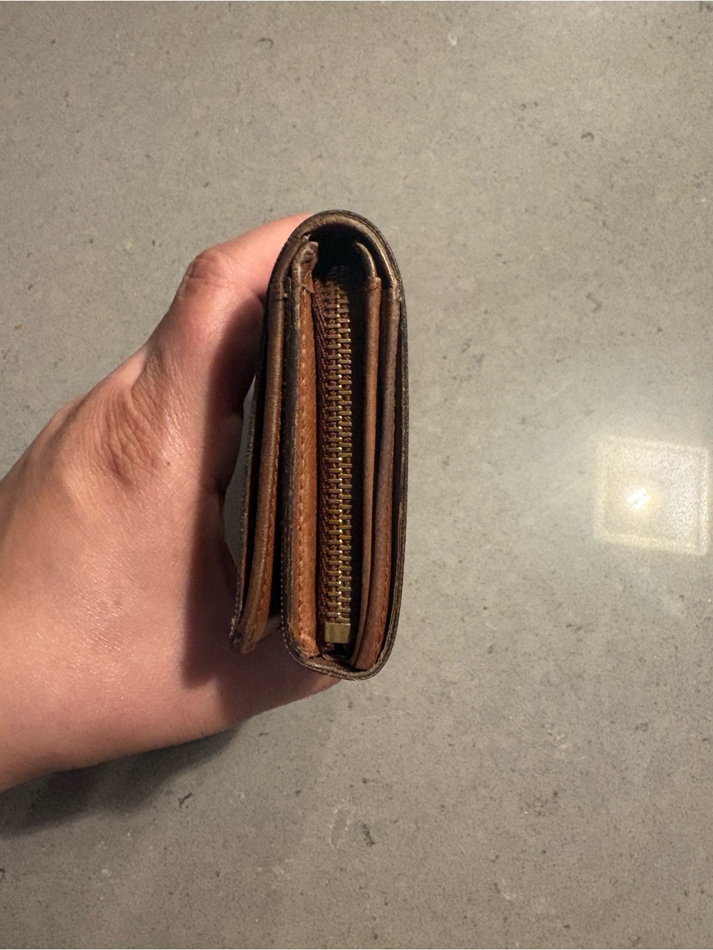 Louis Vuitton vintage Monogram Wallet - Picture 4 of 10